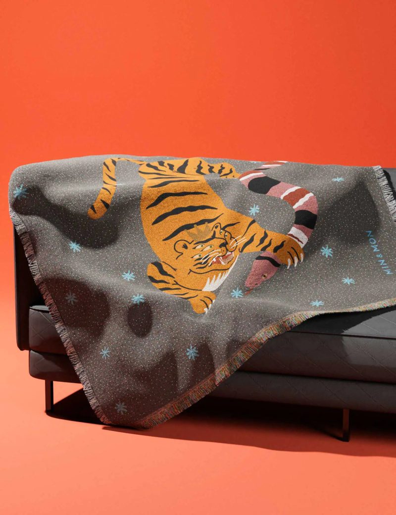 blanket couch tiger